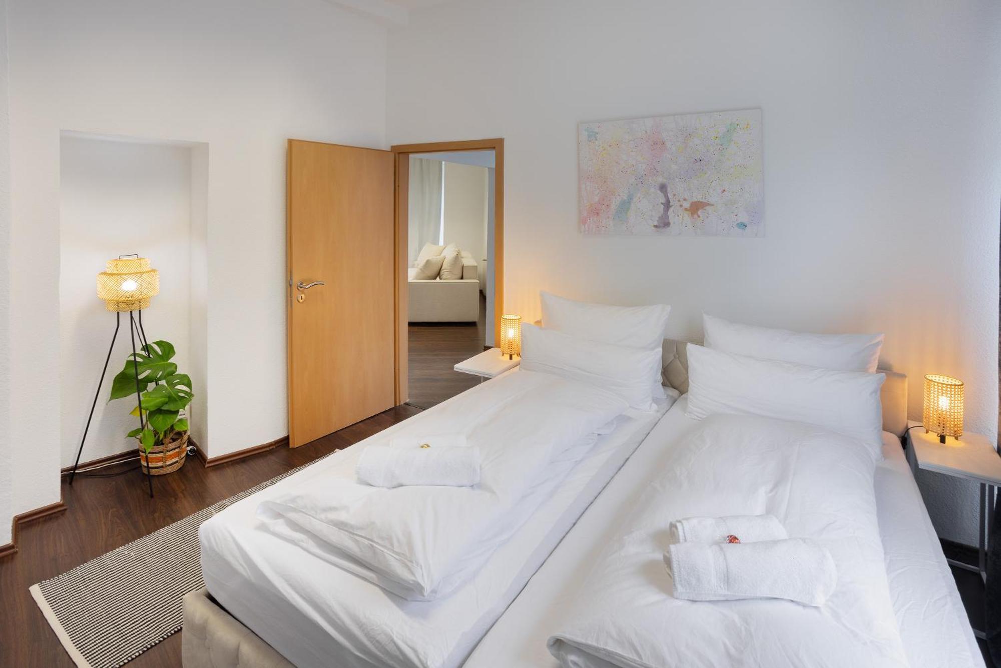 Ruhrapartments #Naehe A40 #Zentral #Fastwifi #Perfekt Fuer Familien Und Geschaeftsreisen Bochum Exterior photo